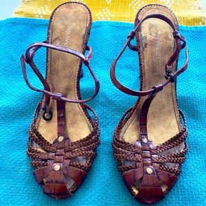 Nine West Cadacia Tstrap Sandals